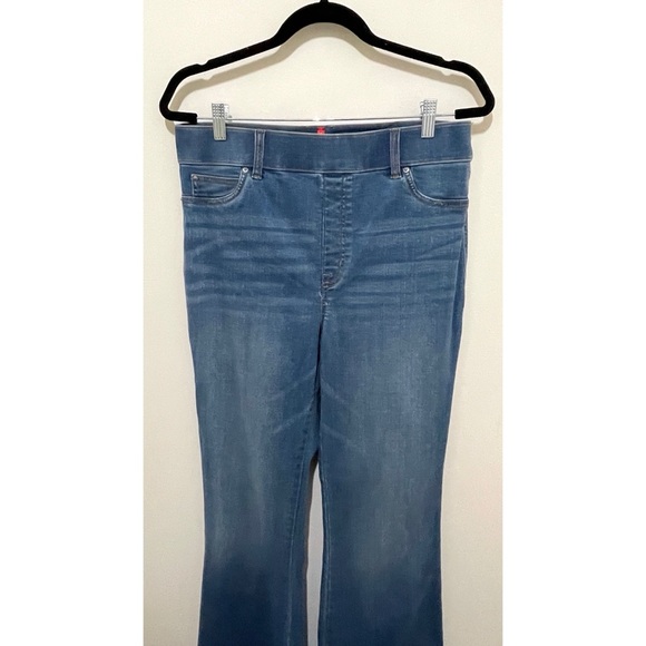 EUC SPANX Blue Flare Women's Jeans, Size XL / Long Length - Picture 5 of 11